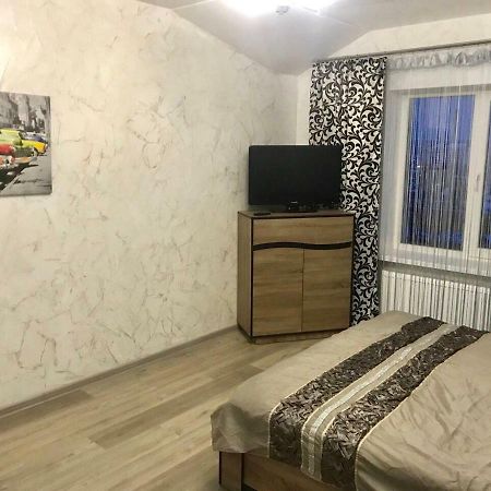 Апартаменти Економ İvano-Frankivsk Dış mekan fotoğraf